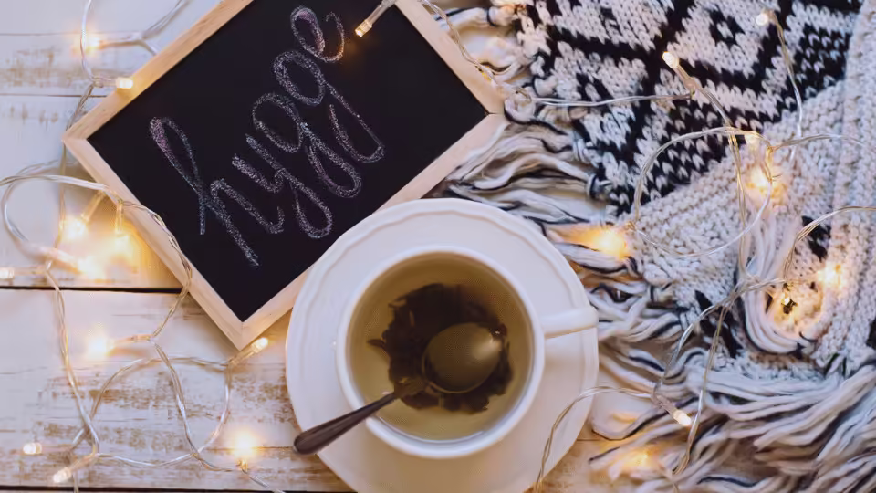 Czym jest hygge i jak wprowadzić skandynawską filozofię szczęścia do swojego życia?