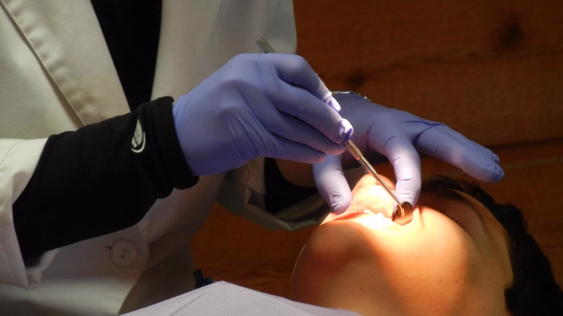 leczenie periodontologiczne na czym polega
